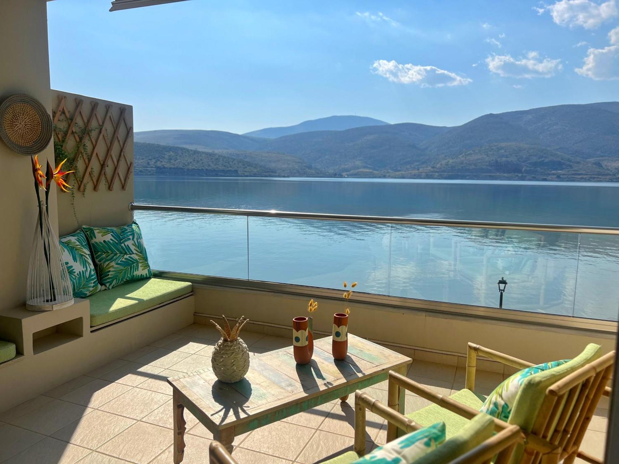 Beach House In Itea-Delphi Exterior photo